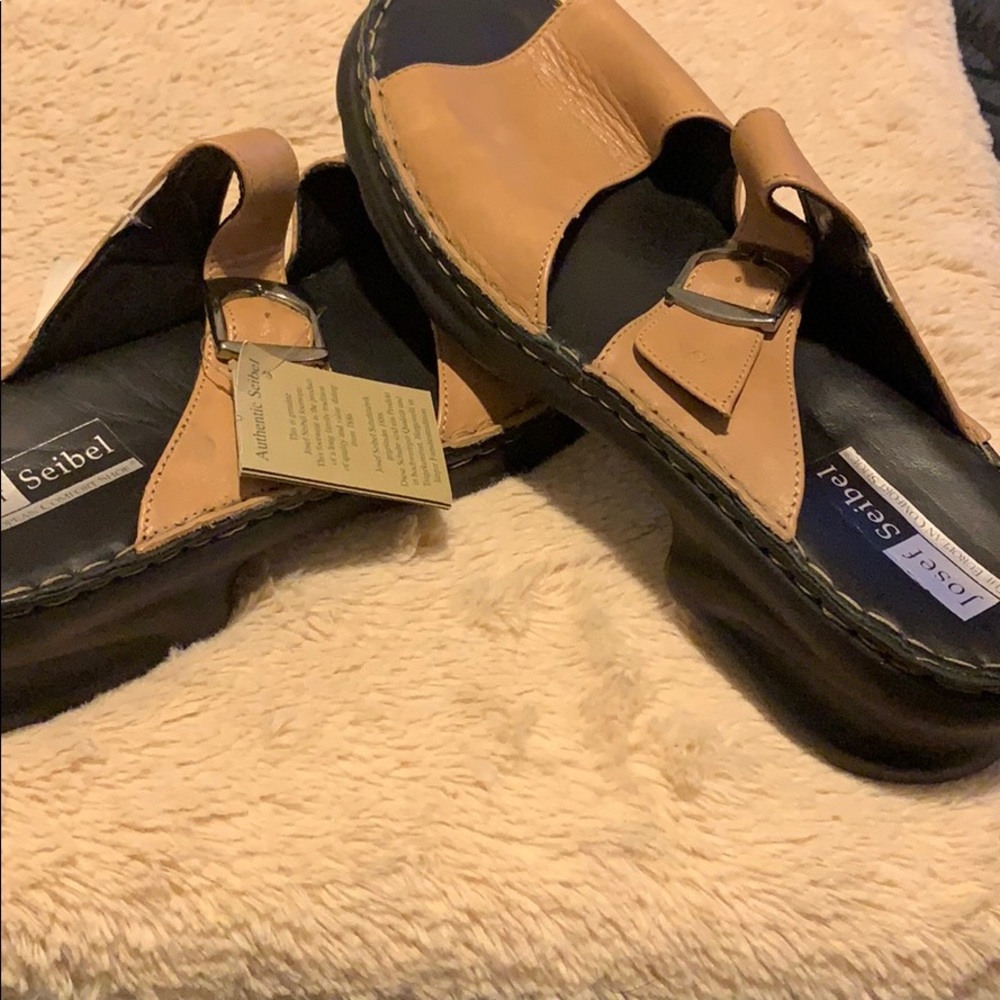 Tan leather sandals